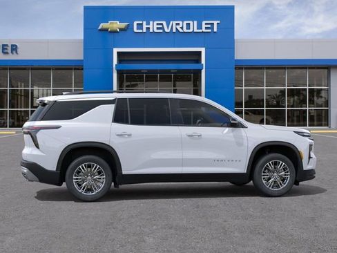 New 2026 Chevrolet Traverse LT FWD image 5