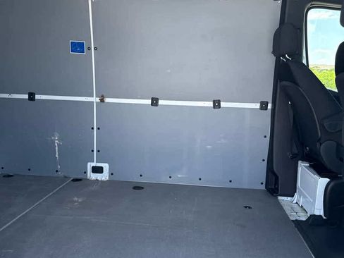 Used 2023 Mercedes-Benz Sprinter 3500 image 20