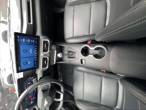 Used 2026 Ford Mustang Premium RWD image 34