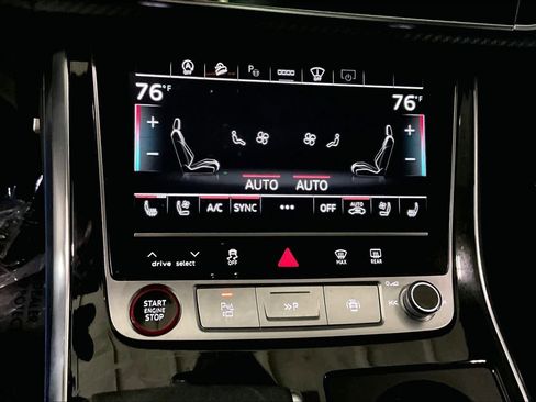 Used 2025 Audi RS Q8 performance image 36