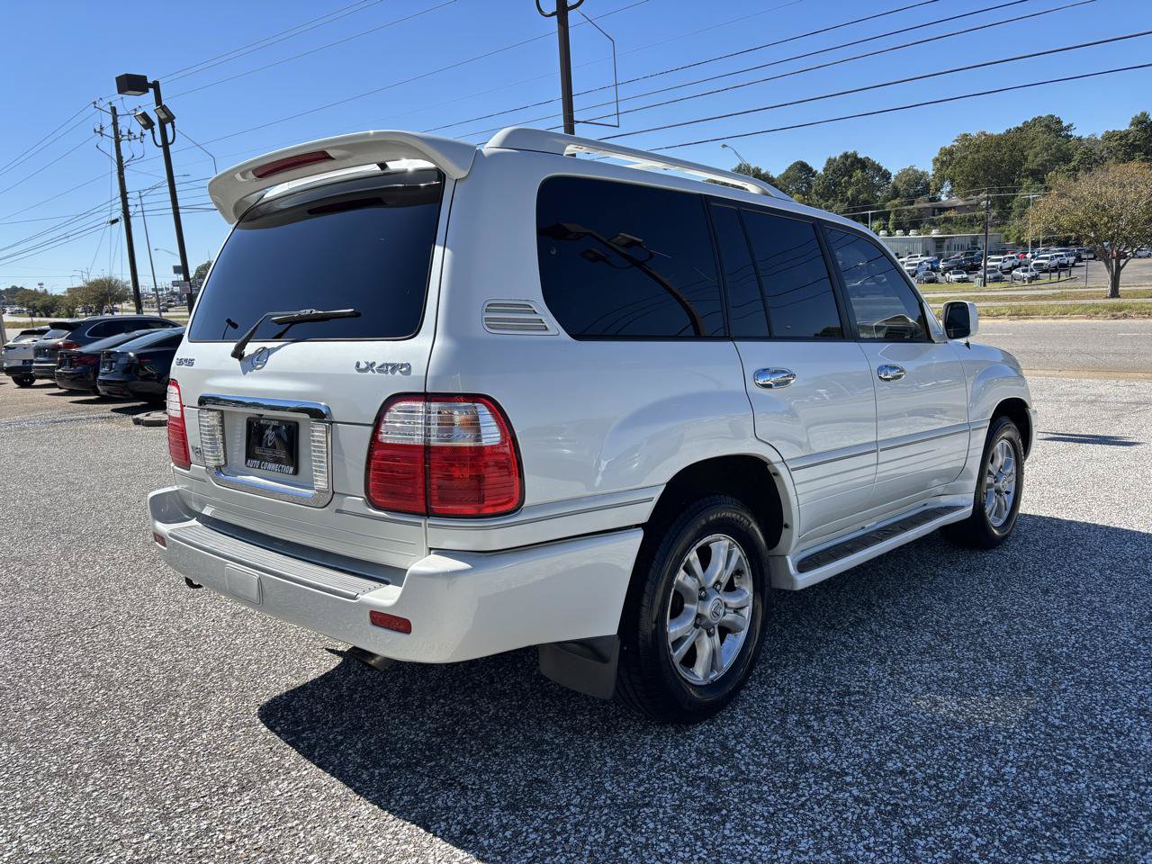 Used 2004 Lexus LX 470 4WD w/ Preferred Accessory Pkg image 5