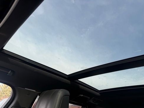 Used 2021 Land Rover Range Rover P525 Westminster Edition LWB image 9