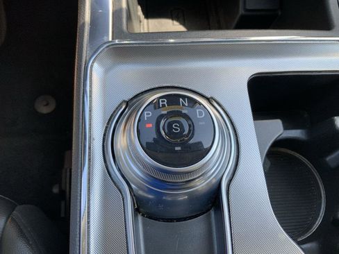 Used 2024 Ford Edge Titanium image 46