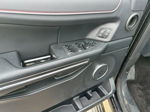 Used 2023 Ford Expedition Max Limited image 23
