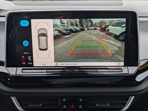 New 2026 Volkswagen Atlas Cross Sport SE AWD/4WD image 12