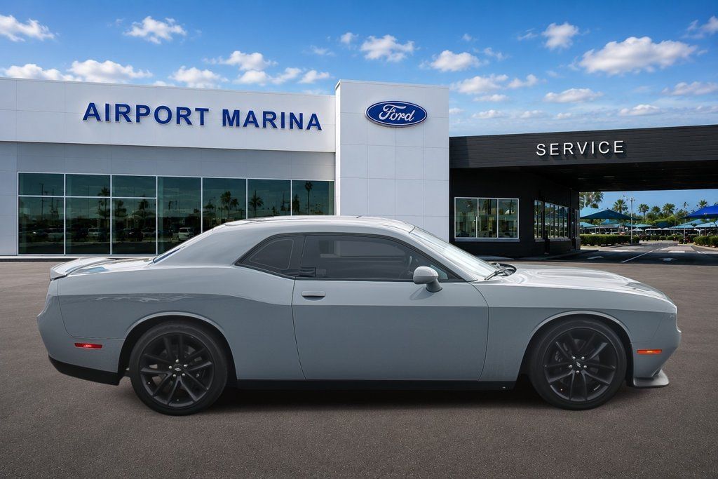 Used 2021 Dodge Challenger GT w/ Performance Handling Group RWD image 9