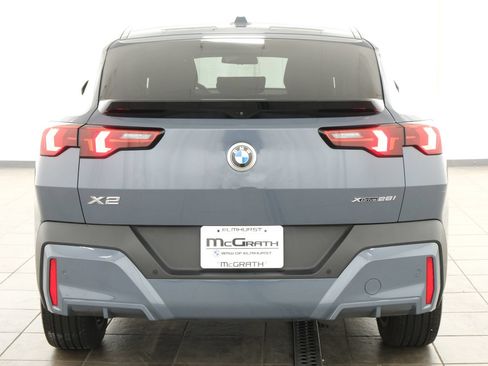 Used 2025 BMW X2 xDrive28i w/ Premium Package AWD/4WD image 4