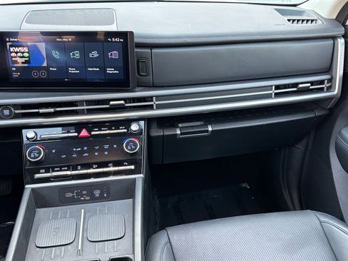 Used 2025 Hyundai Santa Fe SEL FWD image 38