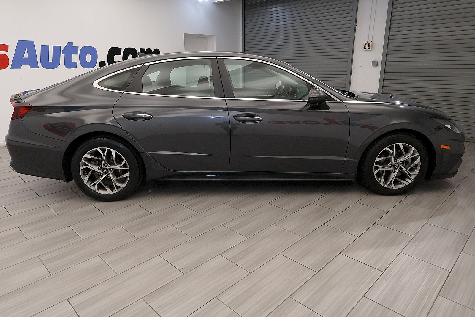 Used 2021 Hyundai Sonata SEL w/ Convenience Package FWD image 6