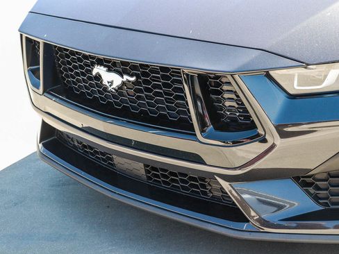 Used 2024 Ford Mustang GT RWD image 11