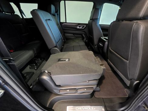 Used 2022 Chevrolet Suburban LT AWD/4WD image 57