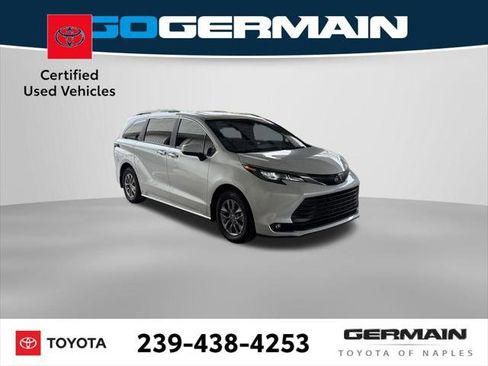 Certified 2025 Toyota Sienna XLE image 9