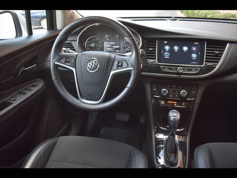Used 2017 Buick Encore Preferred FWD image 28