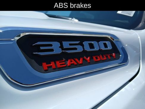 New 2025 RAM 3500 Laramie image 30