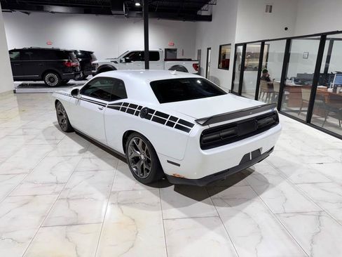 Used 2016 Dodge Challenger R/T Plus RWD image 10