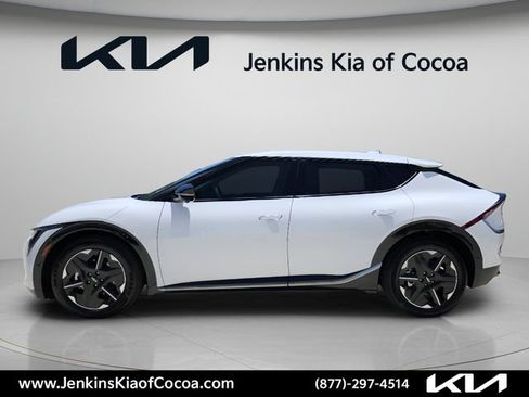 New 2026 Kia EV6 Wind AWD/4WD image 8
