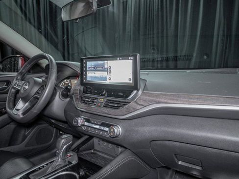 Used 2024 Nissan Altima 2.5 SL image 14