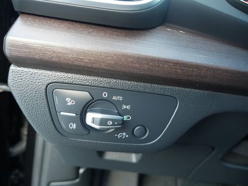 Certified 2023 Audi Q5 2.0T Premium w/ Convenience Package image 50