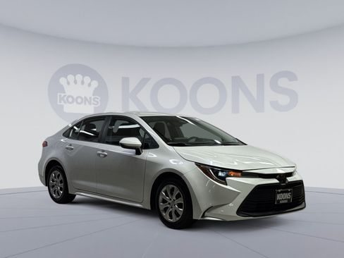 Used 2024 Toyota Corolla LE FWD image 22