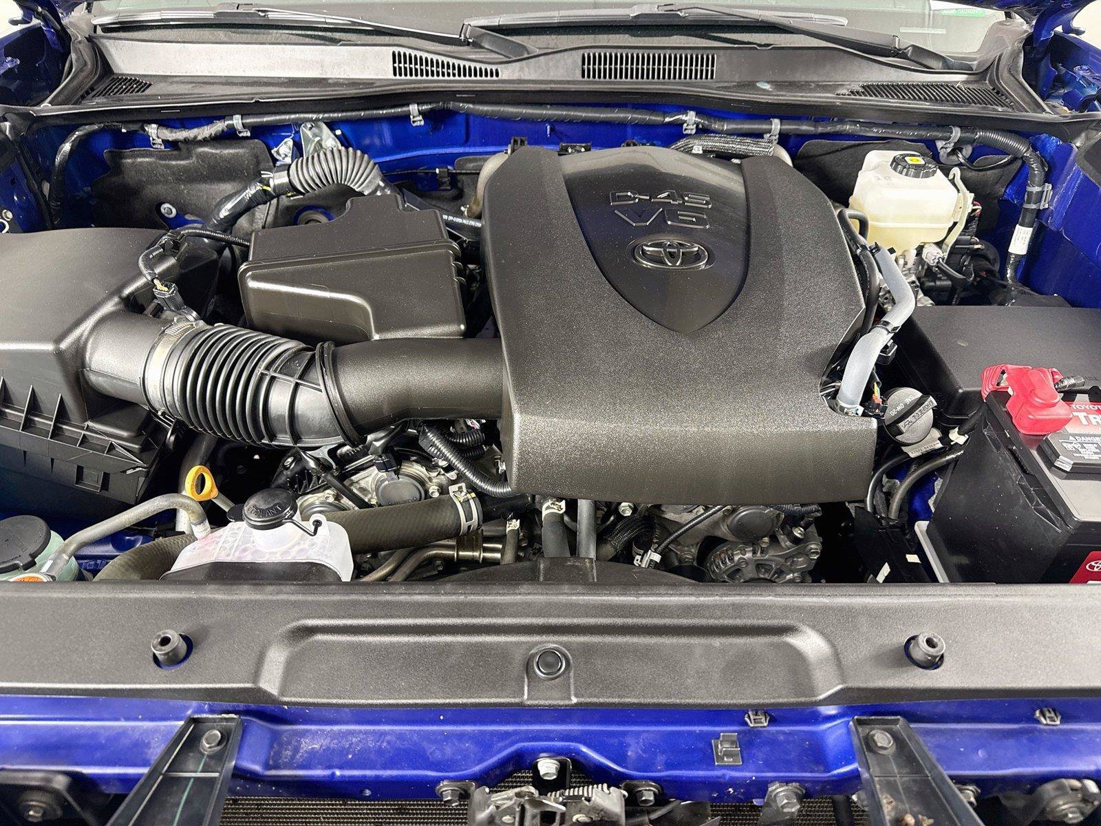 Certified 2023 Toyota Tacoma TRD Off-Road AWD/4WD image 40