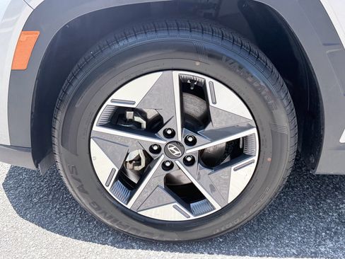 Used 2025 Hyundai Tucson SEL FWD image 33