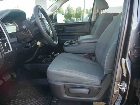 Used 2017 RAM 2500 Tradesman w/ Chrome Appearance Group AWD/4WD image 28