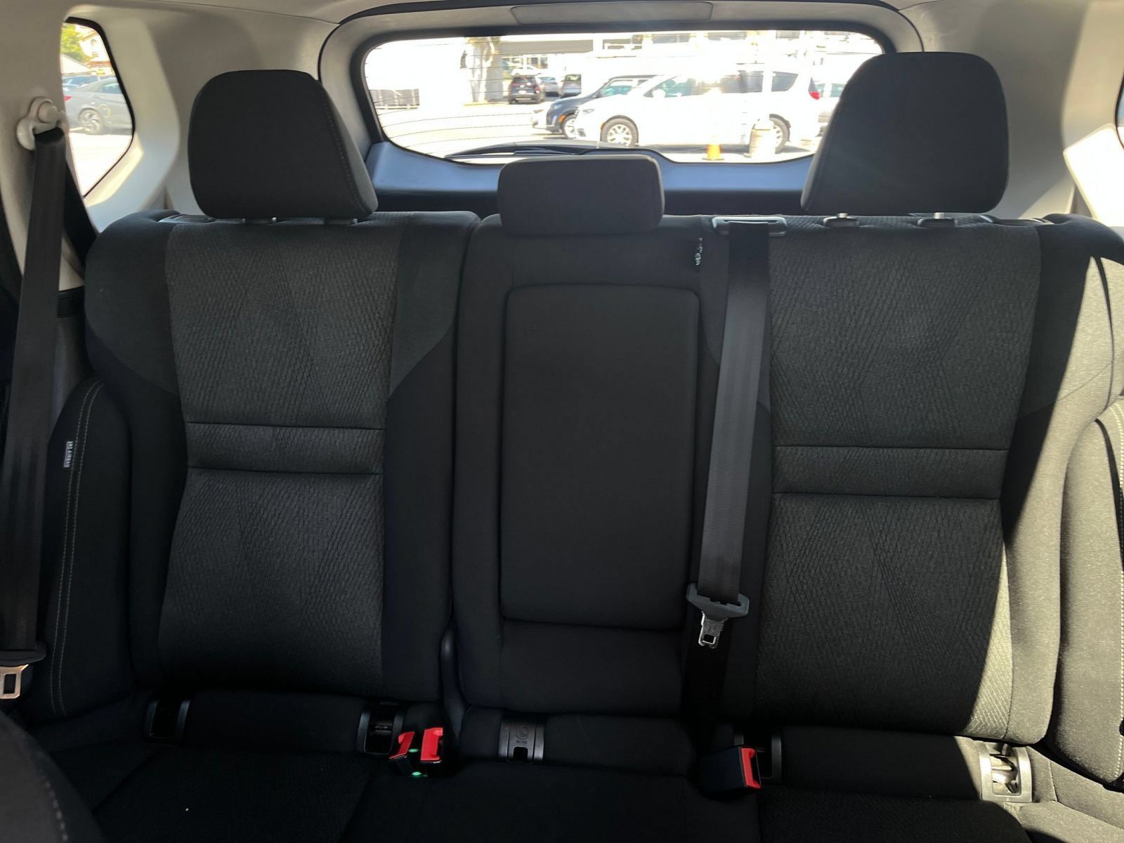 Used 2025 Nissan Rogue SV FWD image 39