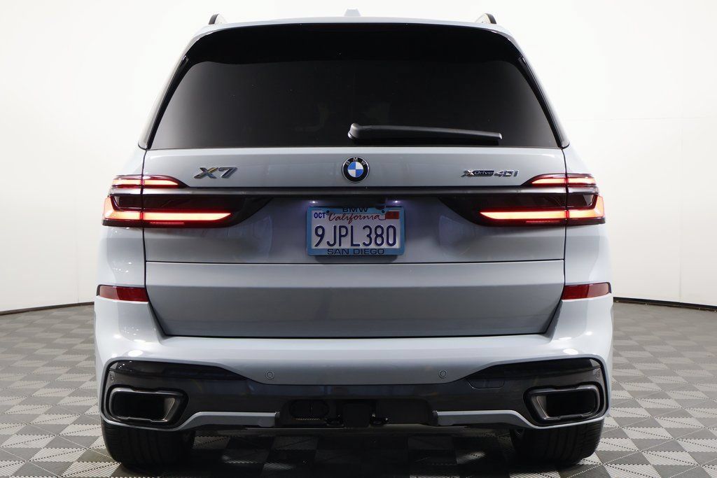 Used 2024 BMW X7 xDrive40i w/ Executive Package AWD/4WD image 5