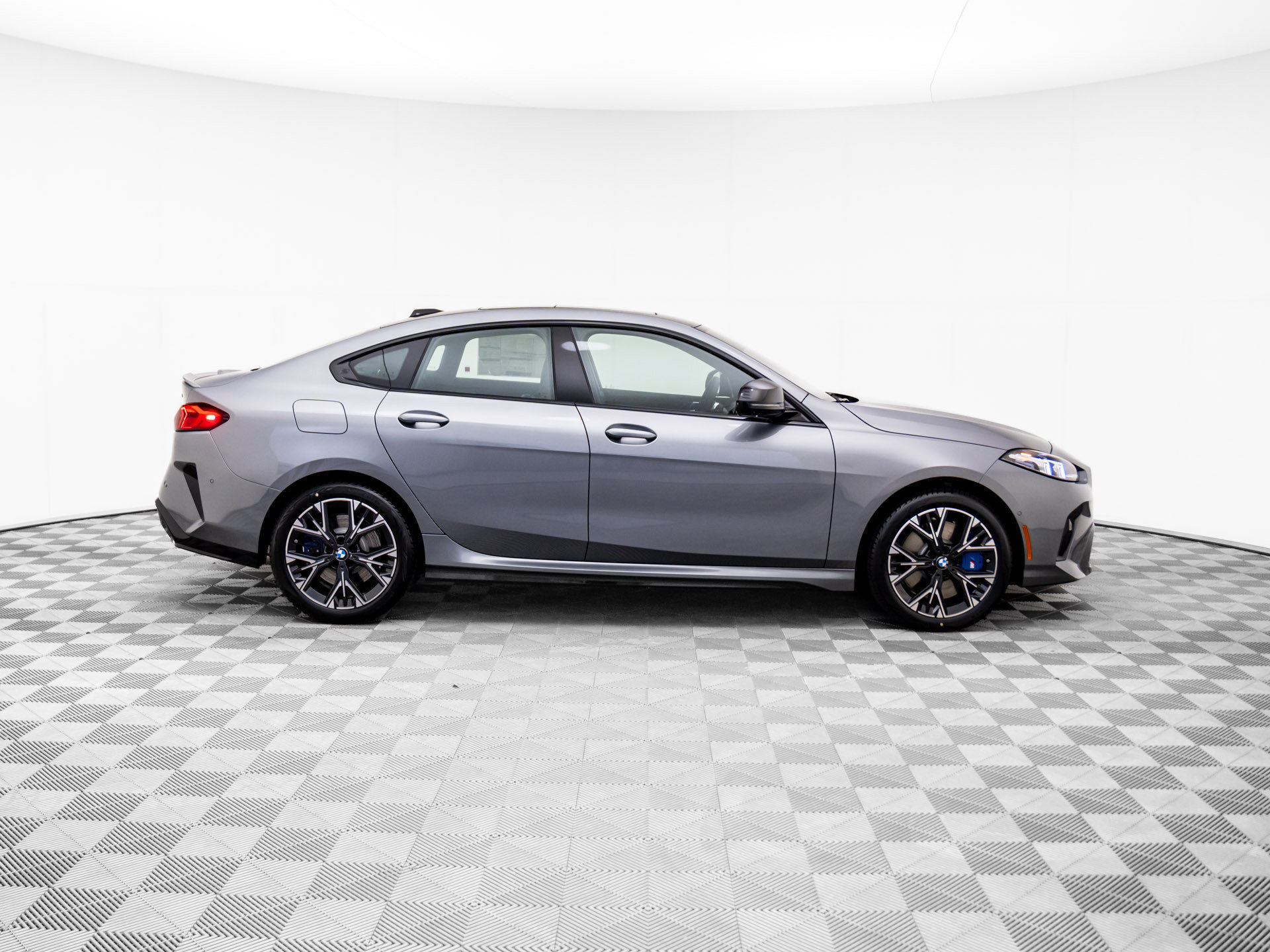 Used 2026 BMW M235i xDrive w/ Technology Package AWD/4WD image 7