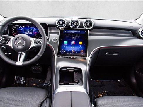 Certified 2026 Mercedes-Benz GLC 300 4MATIC image 19