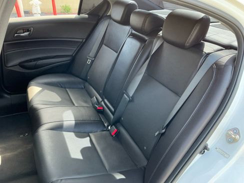 Used 2017 Acura ILX w/ Premium Package image 18