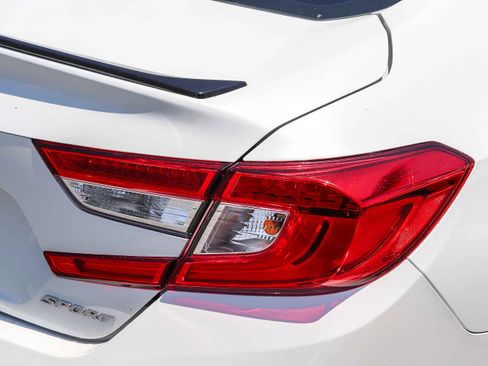 Certified 2022 Honda Accord Sport image 9