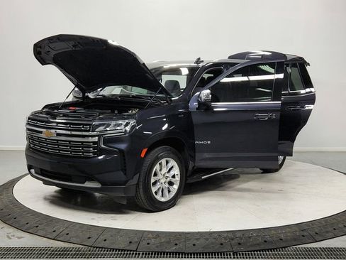 Used 2023 Chevrolet Tahoe Premier AWD/4WD image 11