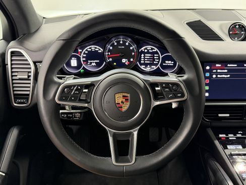 Certified 2023 Porsche Cayenne Platinum Edition AWD/4WD image 48
