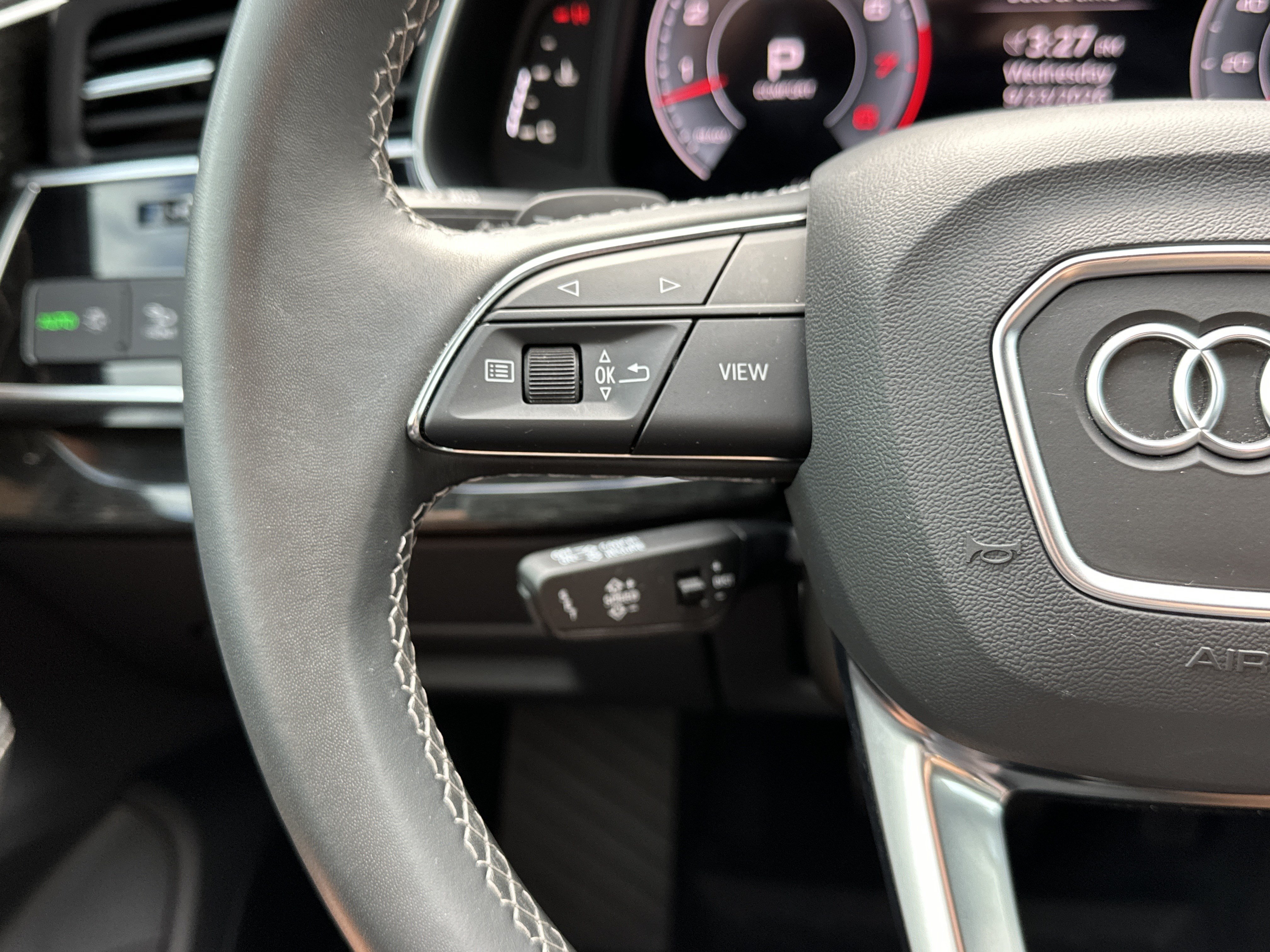 Used 2025 Audi Q8 Premium Plus AWD/4WD image 19