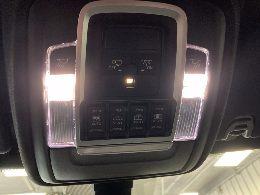 Used 2020 RAM 1500 Big Horn AWD/4WD image 32