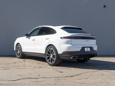 New 2026 Porsche Cayenne Coupe image 3