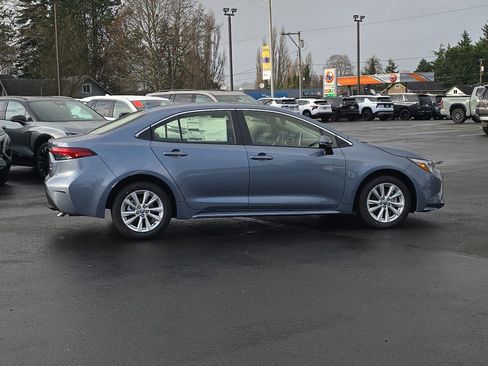 New 2026 Toyota Corolla XLE image 7