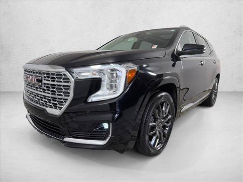 Used 2022 GMC Terrain Denali w/ Black Diamond Edition AWD/4WD image 9