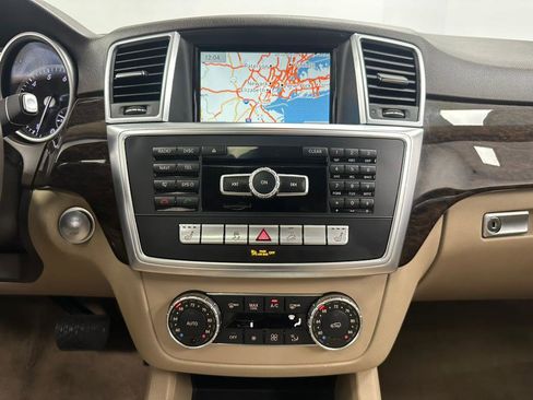 Used 2015 Mercedes-Benz ML 350 4MATIC image 47