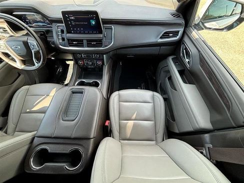 Used 2023 Chevrolet Tahoe Z71 w/ Luxury Package image 12