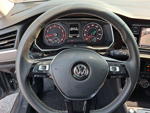 Used 2021 Volkswagen Jetta SE w/ SE Cold Weather Package FWD image 19