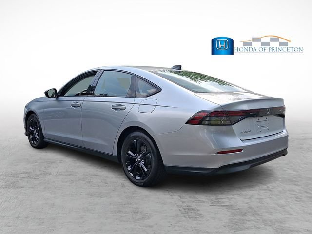 Certified 2025 Honda Accord SE image 4