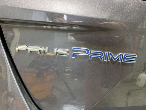 Used 2020 Toyota Prius Prime LE image 26