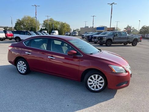 Used 2015 Nissan Sentra SV FWD image 2