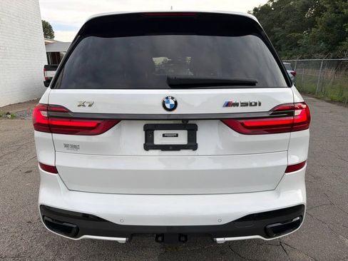 Used 2022 BMW X7 M50i AWD/4WD image 3