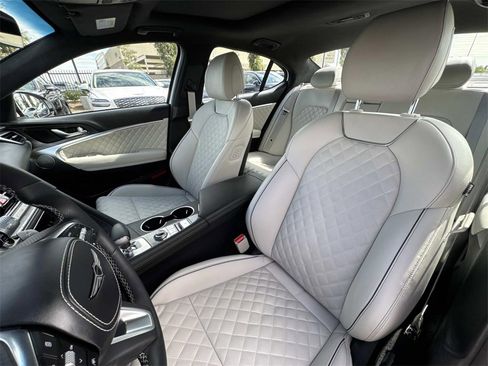 Used 2025 Genesis G70 3.3T Advanced w/ Sport Prestige Package image 28