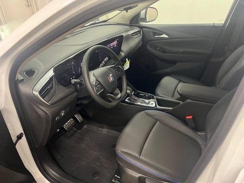 New 2026 Buick Encore GX Sport Touring image 21