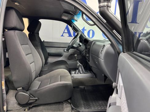 Used 1997 Toyota Tacoma 4x4 Xtracab V6 image 8