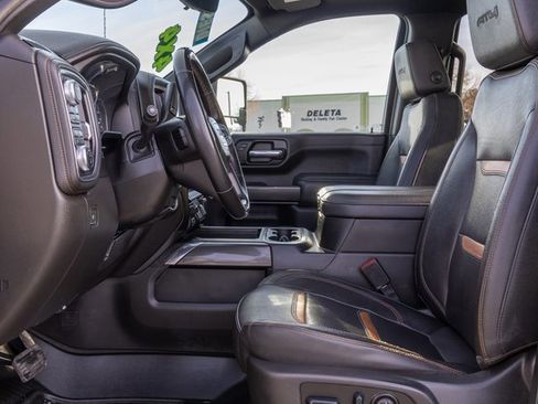 Used 2023 GMC Sierra 2500 AT4 w/ AT4 Premium Plus Package image 6